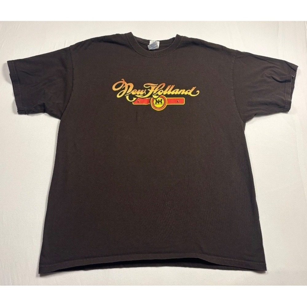 New Holland Agriculture Men's XL Brown Graphic T Shirt Gildan Cotton